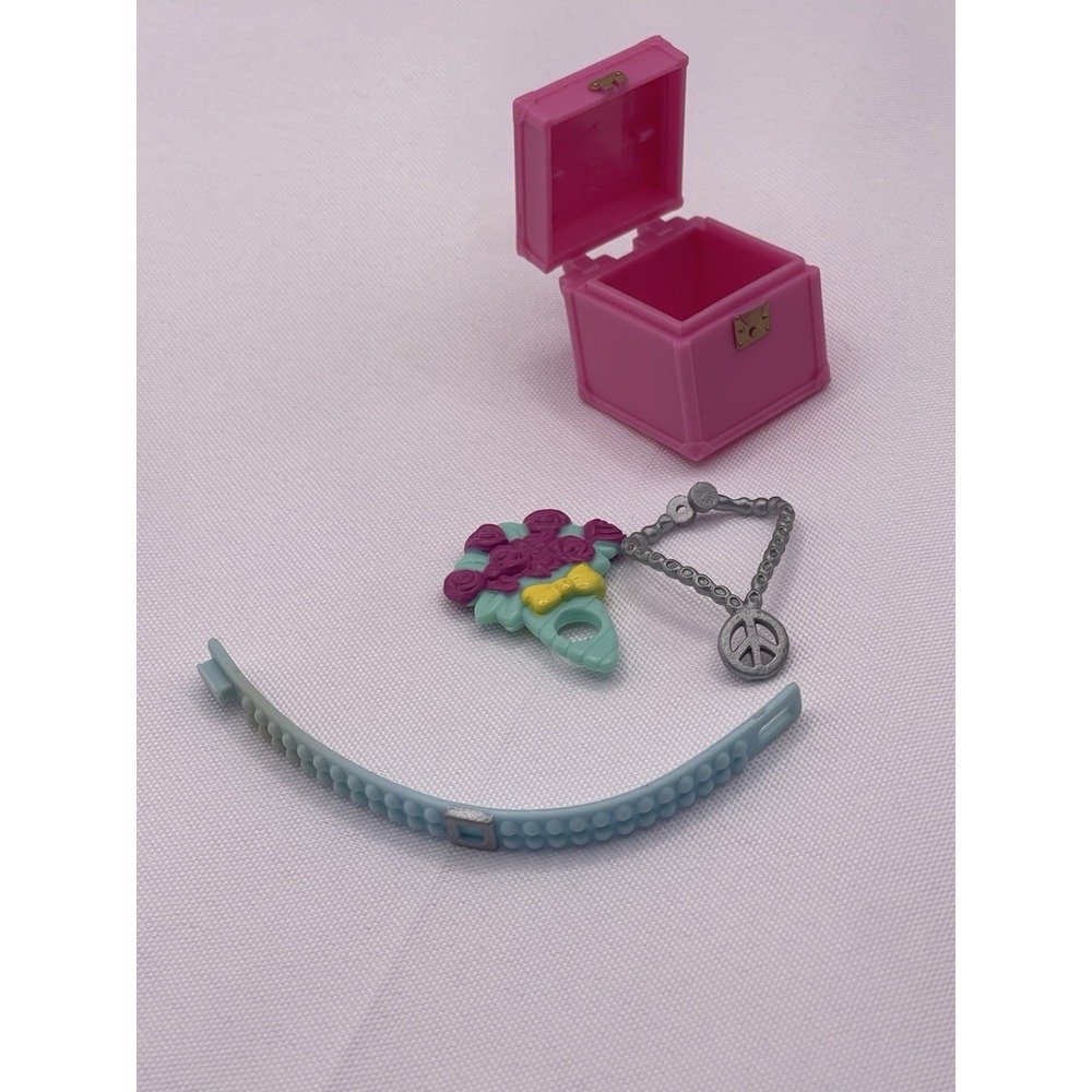 Vintage Mattel Barbie Purse And‎ necklace lot of Accessories